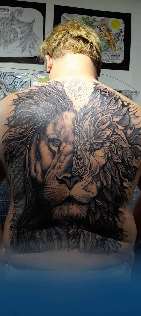 Ichigo07231988's tweet photo. Finally... It's all done 8hrs 1 session only
#inked
#MeMyselfAndI
#ShelldrenOfMandaragat
#Leo
#BackPiece
#Tattoed https://t.co/dqHhhzvbk0