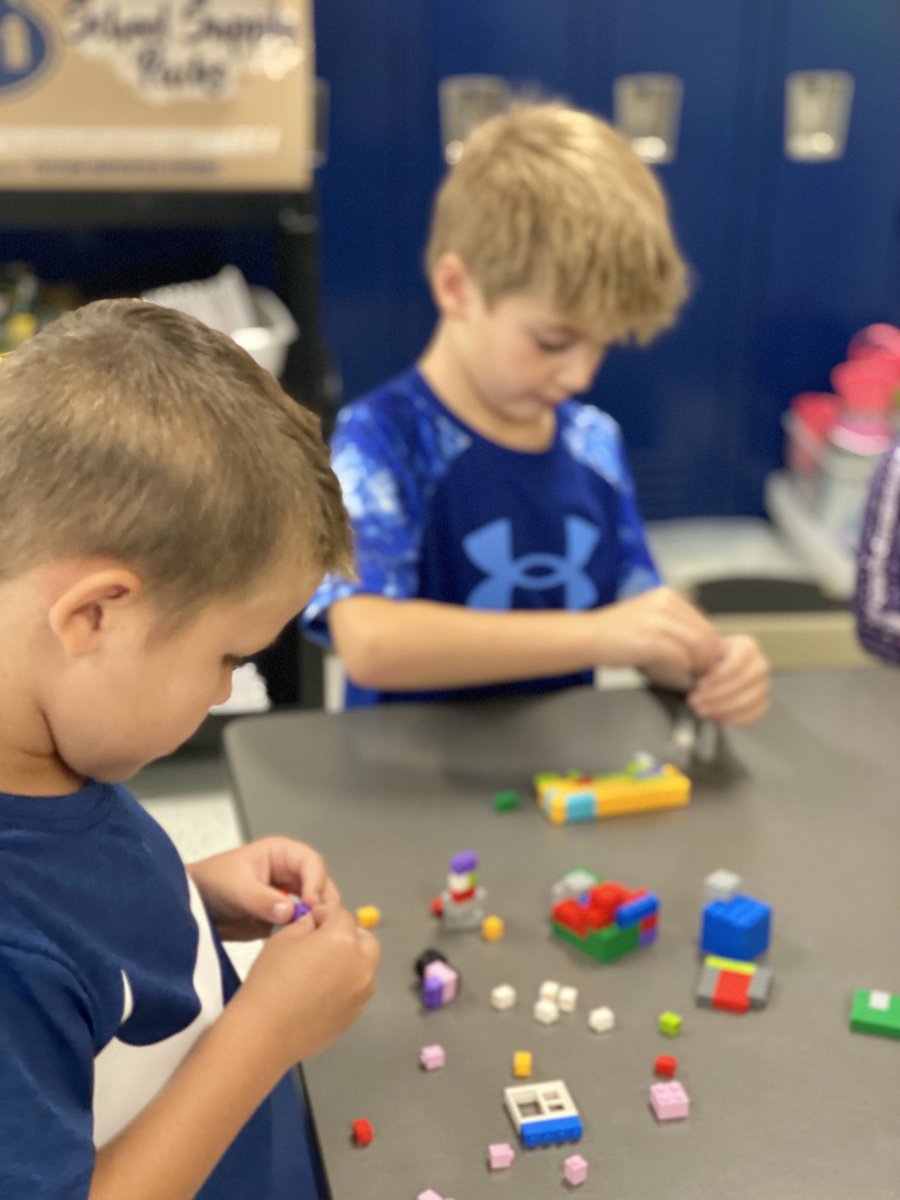 fultondl7's tweet photo. Intense concentration on these firsties’ faces. Starting off learning how to work together to complete a challenge and get rescued!Shipwrecked Fun!! #stemed #osestars #onelisd #scienceteacher https://t.co/8cpSUAtTPv
