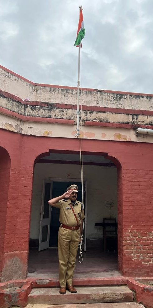 dkbipsraj's tweet photo. Celebrated Azadi Ka Amrit Mahotsava 75th Independence Day at Residence nd Office.... https://t.co/Hu6Ug5doKv