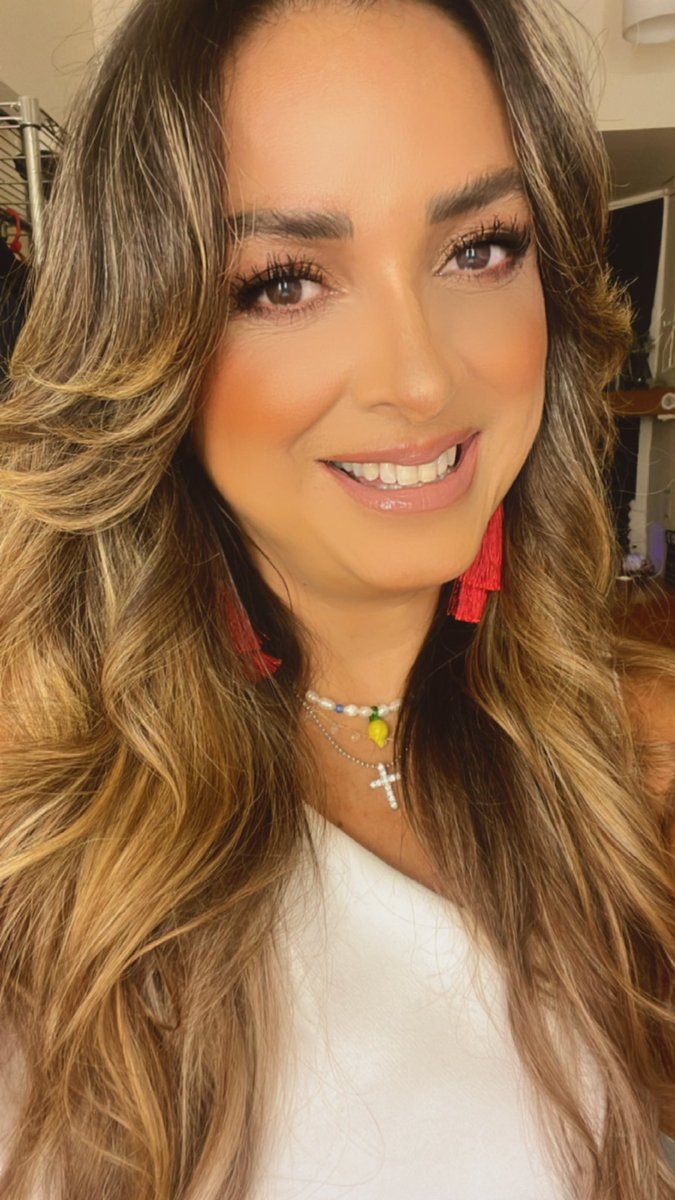 lilianaamoros's tweet photo. Tengamos todos una semana INCREÍBLE MARAVILLOSA https://t.co/hhJZjb0TF8