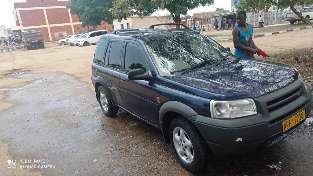 MobileMotorz's tweet photo. • Free lander 
• TD4 2ltr Diesel 
• 2004 model
• Manual gearbox 
Contact +263774661554 https://t.co/3lDSPzz0mN