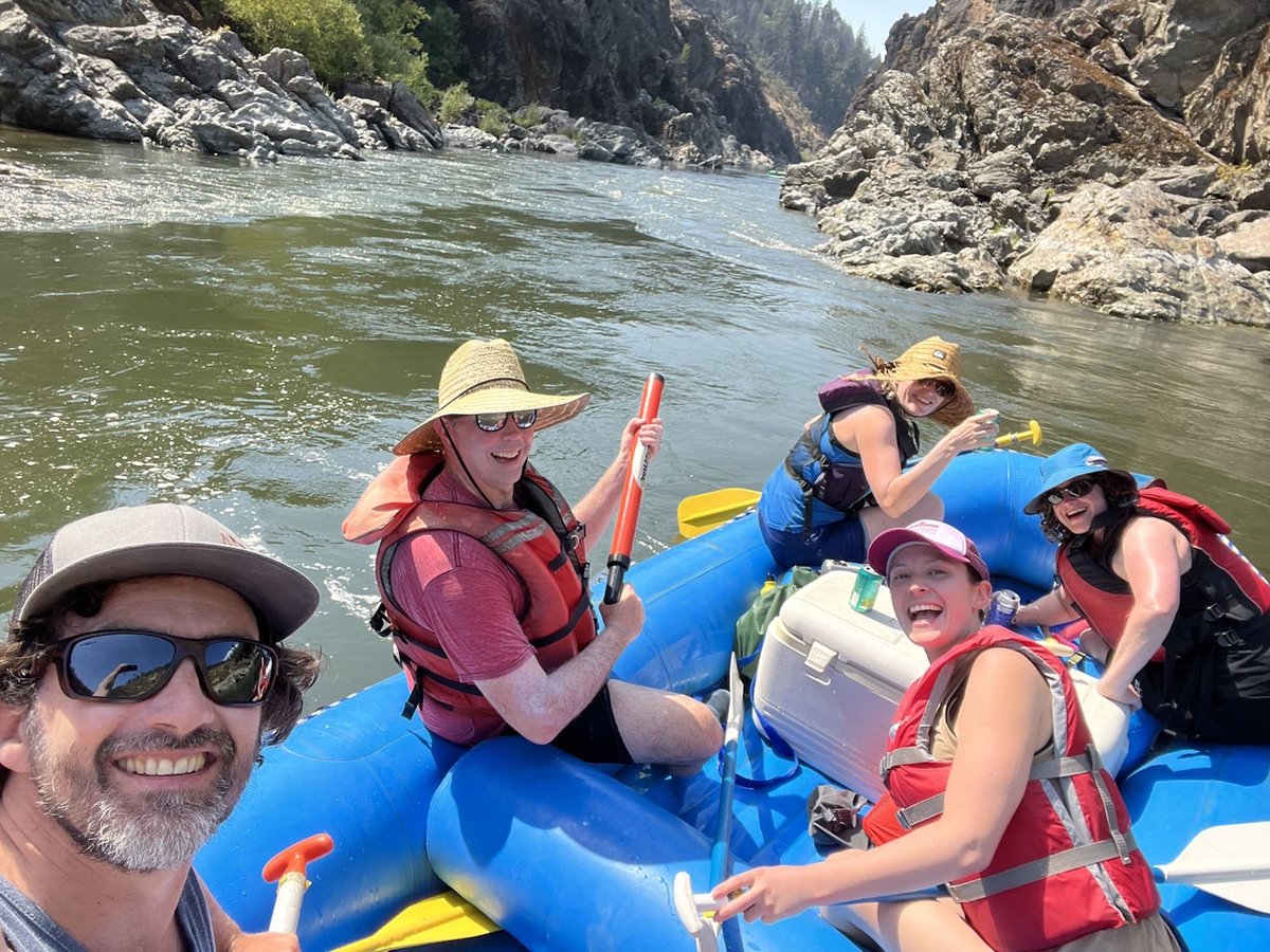 cascwild's tweet photo. Highlighting @RepPeterDeFazio’s efforts to pass the Wild Rogue Conservation &amp; Recreation Enhancement Act (H.R. 7509) we, the Congressman &amp; allies @kswild floated a beautiful stretch of Oregon’s Rogue River that will have greater protections once the bill becomes law #WildRivers https://t.co/aDJBJrrTvc