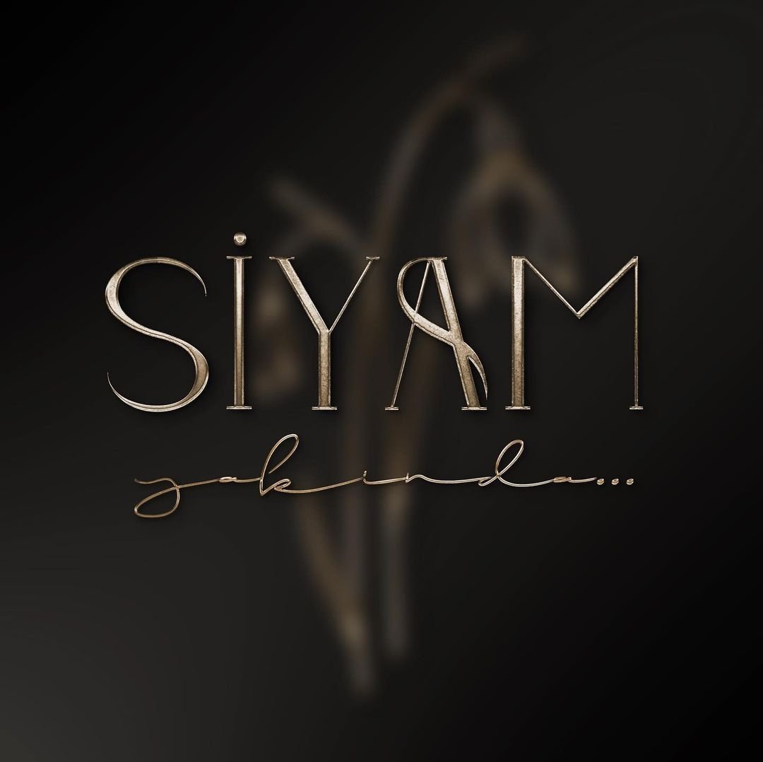 Geliyor!
Satırlarının altını çizeceğiz resmen, geliyor Kış Güneşi!🖤
#Siyam
