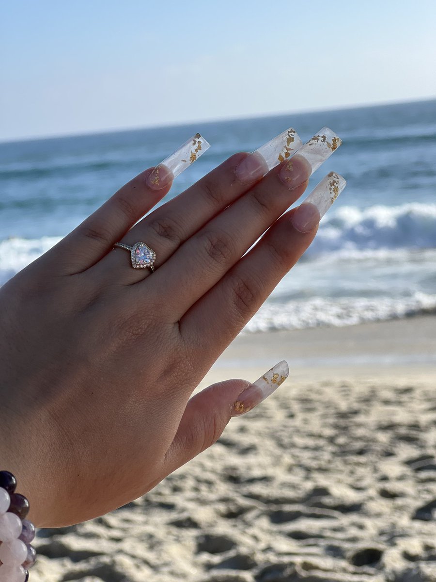 titoeskates's tweet photo. I promise to always love you no matter what and to never give up on us. Thank you for accepting all my flaws and accepting me for who I am. I love you soo much and happy one year anniversary and many more to come🥰❤️ #promisering @roooseebud https://t.co/rN1rquvwol