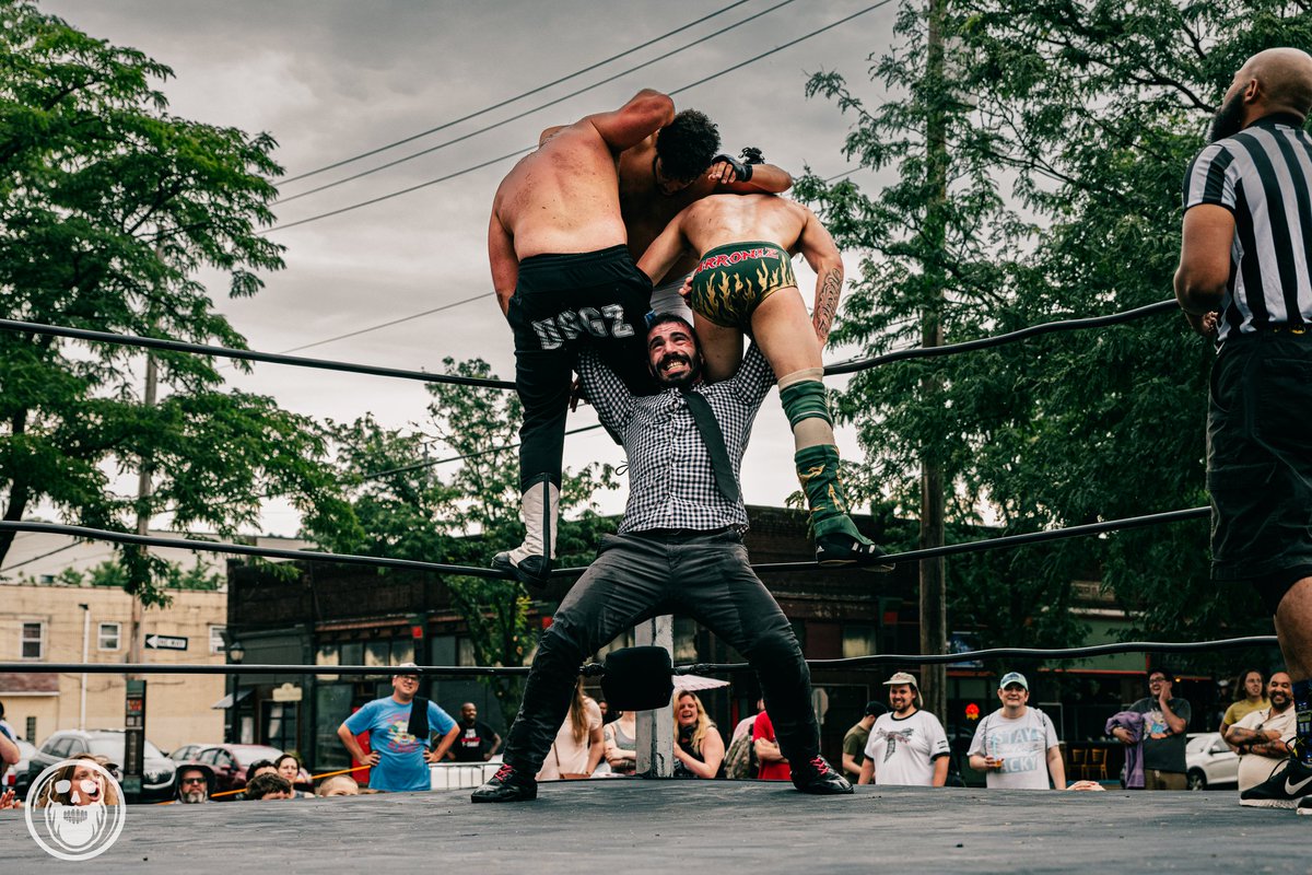 cpawrestles's tweet photo. "Fuck the patriarchy" keychain on the ground
📸 @ajsmall37
#girlswithink #taylorswift #alltoowelltaylorsversion #alltoowelltenminuteversion #alltoowelltheshortfilm #cpa #ecdub #pittsburgh #outdoorwrestling #danterry https://t.co/YQkZ8CGaws