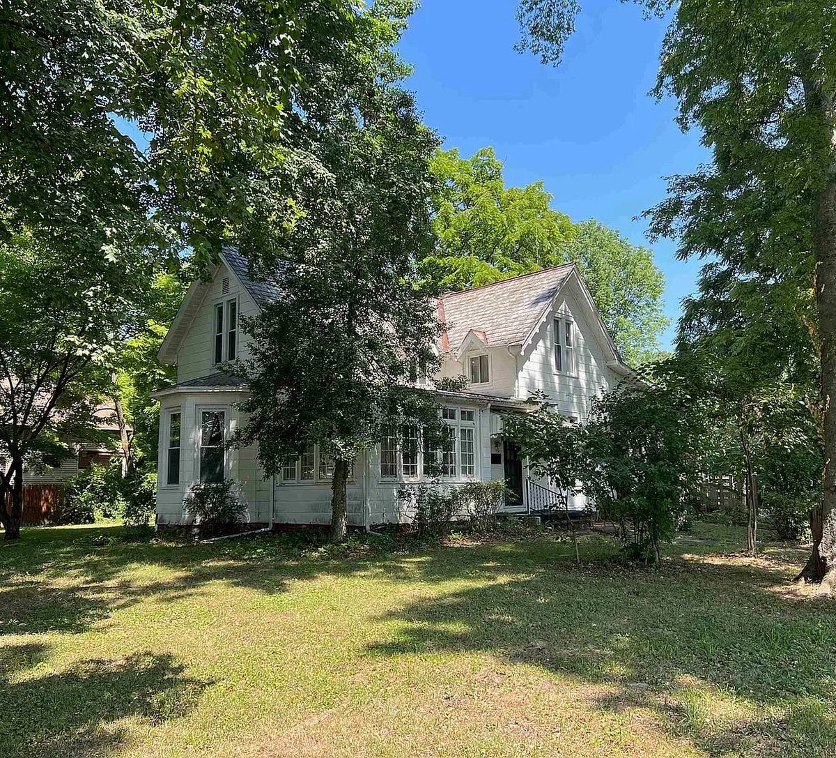 Katecake's tweet image. So, @hamckinney and I bought my Grandma’s haunted farm house!