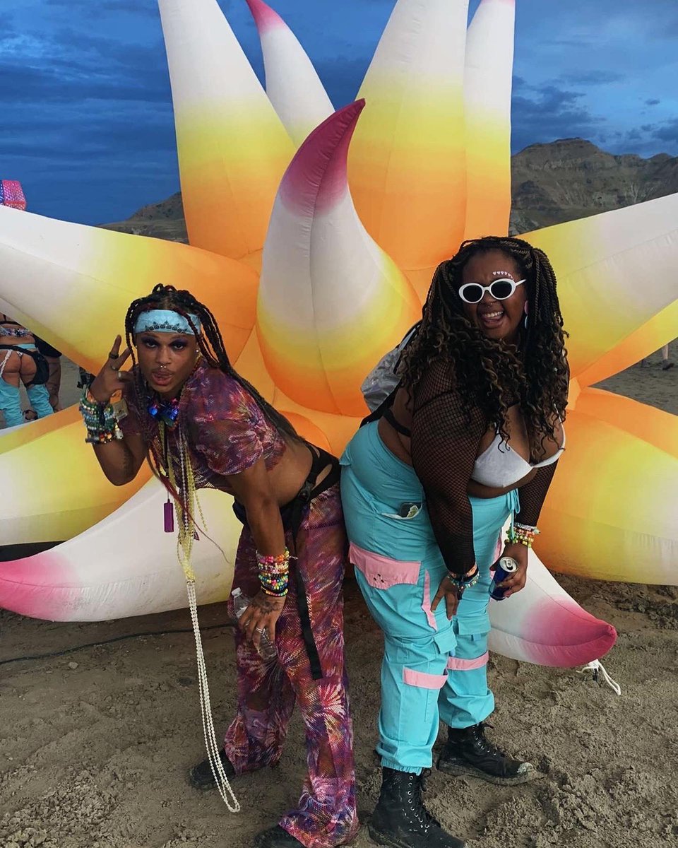 __leximoore__'s tweet photo. thanks for having me @DasEnergiFest 
till next year! 🤩 https://t.co/99i3pQ1793