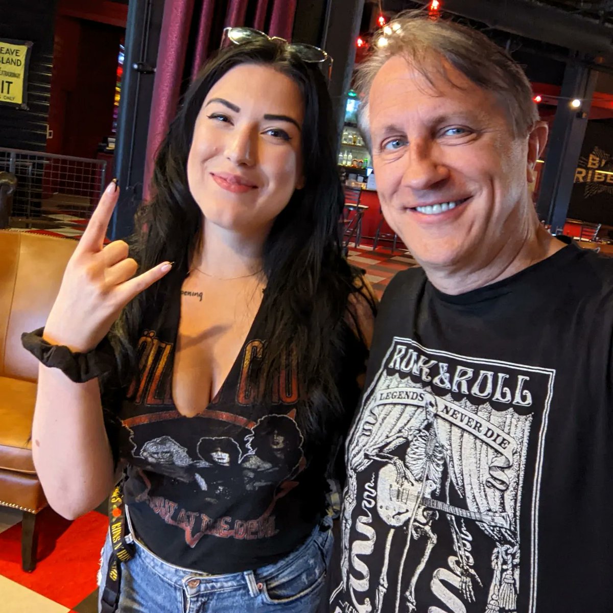 Always fun seeing these two @933WMMR peeps: @jackybambam933 and @STaylorOfficial ... this time at @BBowlPhilly Saturday afternoon. #bambamrocks #phillyradio #metalmaven