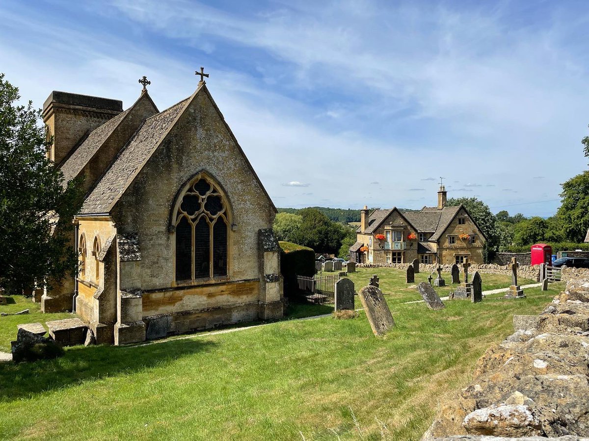 TabesTravels's tweet photo. Want to know what you’ll see when hiking through the Cotswolds? Here’s some highlights from one of our favorite trails, the Stanton to Snowshill loop. 

#cotswolds #hiking #countrywalks #loveit #england #anob #cotswoldvillage #tabestravels #Travelnowtraveloften https://t.co/T7tcXeCSAN