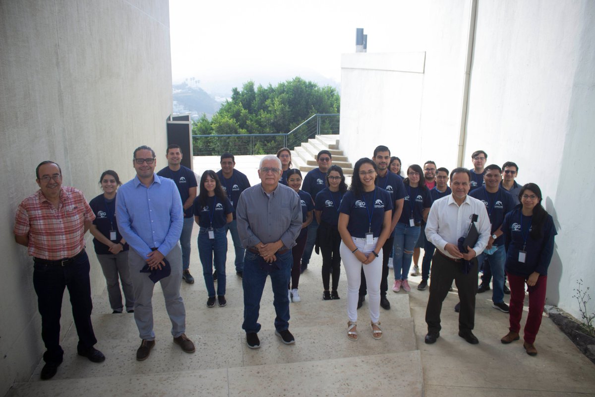 todoscicese's tweet photo. ¡Arranca la Escuela de Verano de Geofísica Aplicada SEG-CICESE! 🎉

🔟estudiantes de licenciatura, de distintas regiones del país, aprenderán y colaborarán por dos semanas con especialistas en Geofísica Aplicada del #CICESE.

Les deseamos mucho éxito. 🙌 https://t.co/ohuZqqyoLx