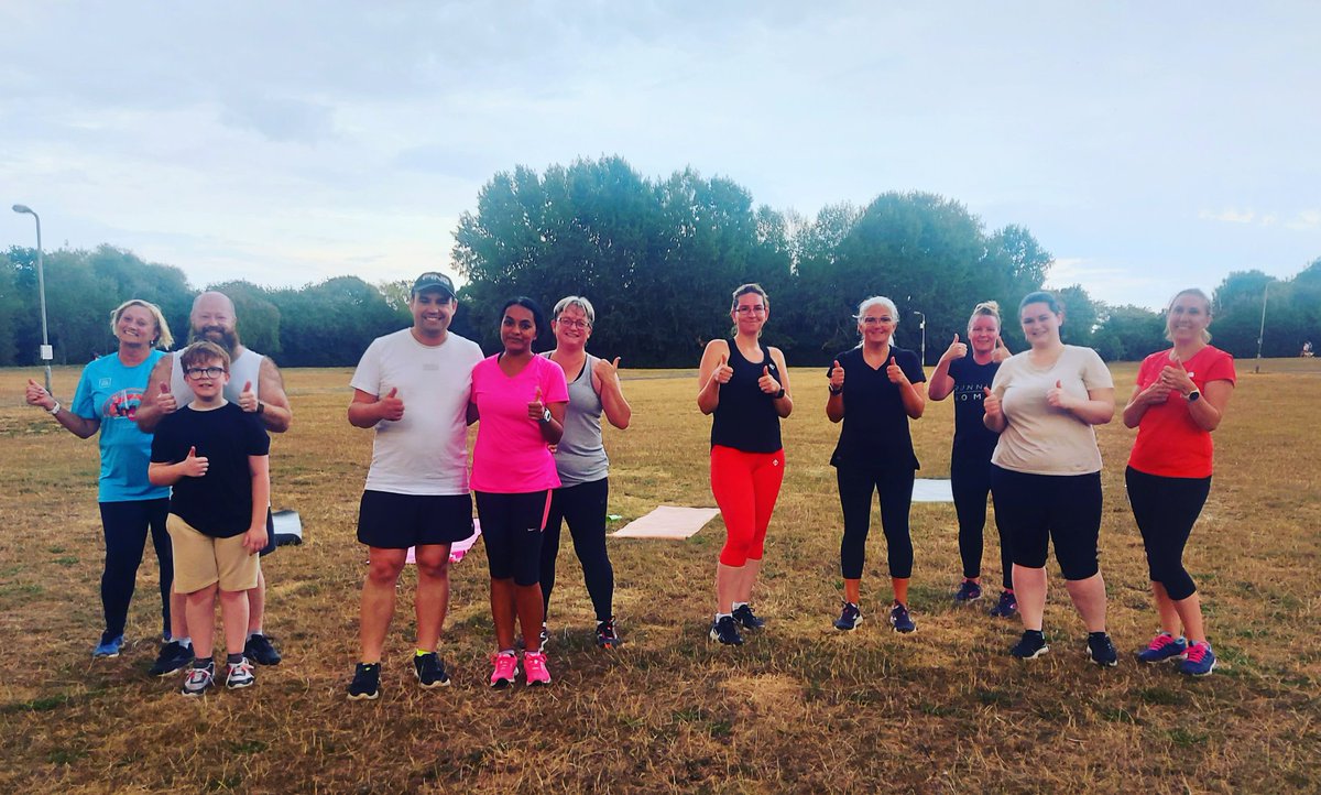 TheRunFitClub1's tweet photo. Well done everyone 👏 
Great session tonight 🏋‍♀️🏋‍♀️💚
#runtogether #bettertogether #strongertogether #ukrunchat #walktalkwalk #Wevegotthis #fitness #positivevibes #gosmashtoday #runfitcoaching https://t.co/OCCMTAFU48