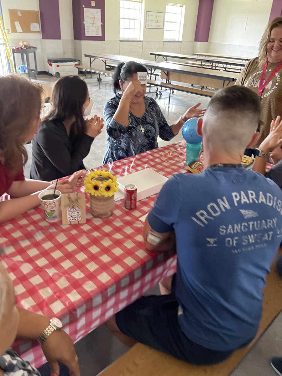 Specht Elementary tweet media