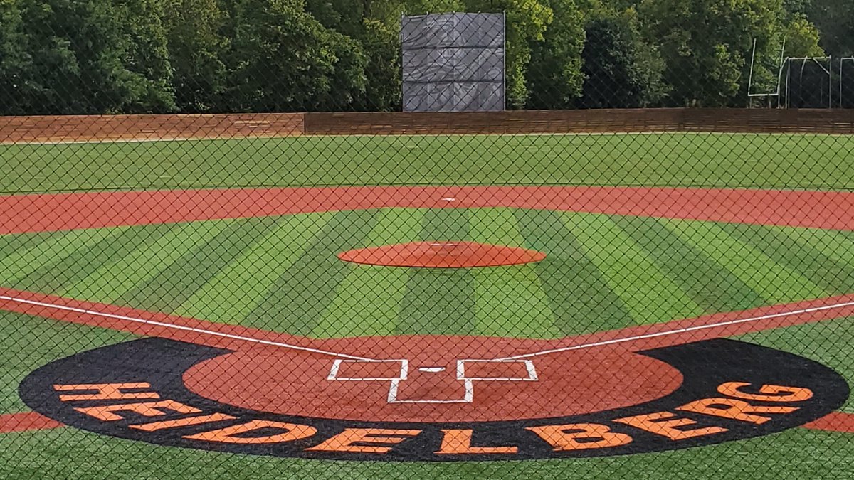 '22-'23 about to get rolling! Move-in is complete and parking lots are full at @HeidelbergU, fall sports are in full swing for @BergAthletics, and soon the new faces of @BergBaseball will start taking the 'peace' out of Peaceful Valley! No time like the present to get better!