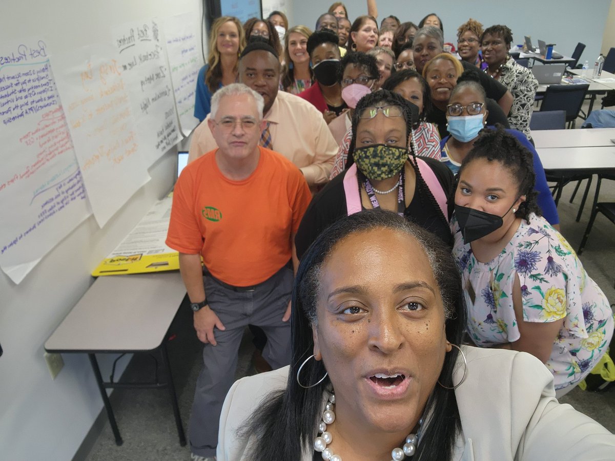 BCSDFamilies's tweet photo. BCSD Family Engagement ready to serve! @BibbSchools #Built4Bibb https://t.co/hsVN5jlz94