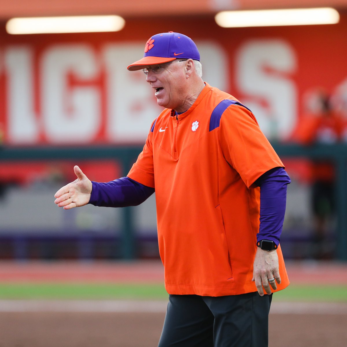 clemsonsoftball's tweet photo. Sending a HAPPY BIRTHDAY shoutout to Head Coach John Rittman! 🥳🎂 https://t.co/0xR3fTG5j8