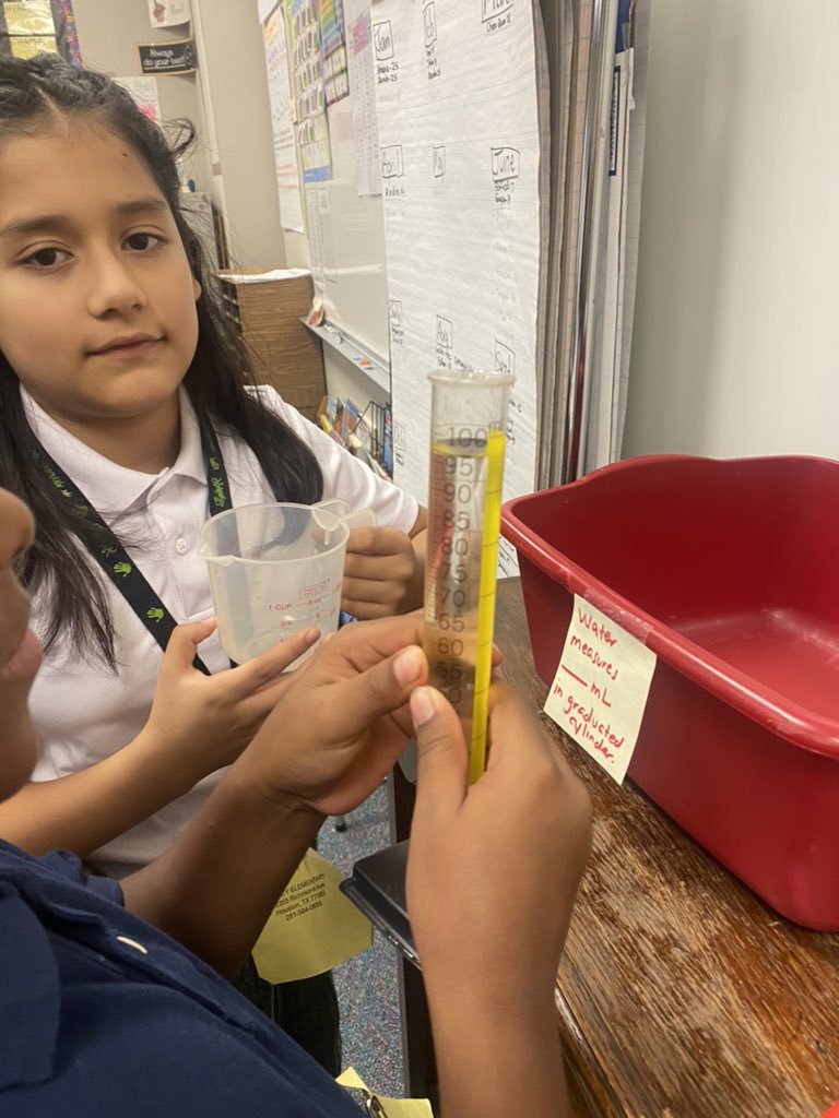 Demetrios45's tweet photo. Learning about science tools. @OutleyE @MsGazzaway https://t.co/dSqdIVOah3