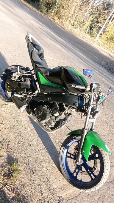 Le tengo una sorpresa a mi amigo, le voy a regalar la moto de pista m&iacute;a, una vez termine de sacar su<a href="/tag/rap"class="tags"><span>#rap</span></a><a href="/tag/gta"class="tags"><span>#gta</span></a><a href="/tag/freestyle"class="tags"><span>#freestyle</span></a>