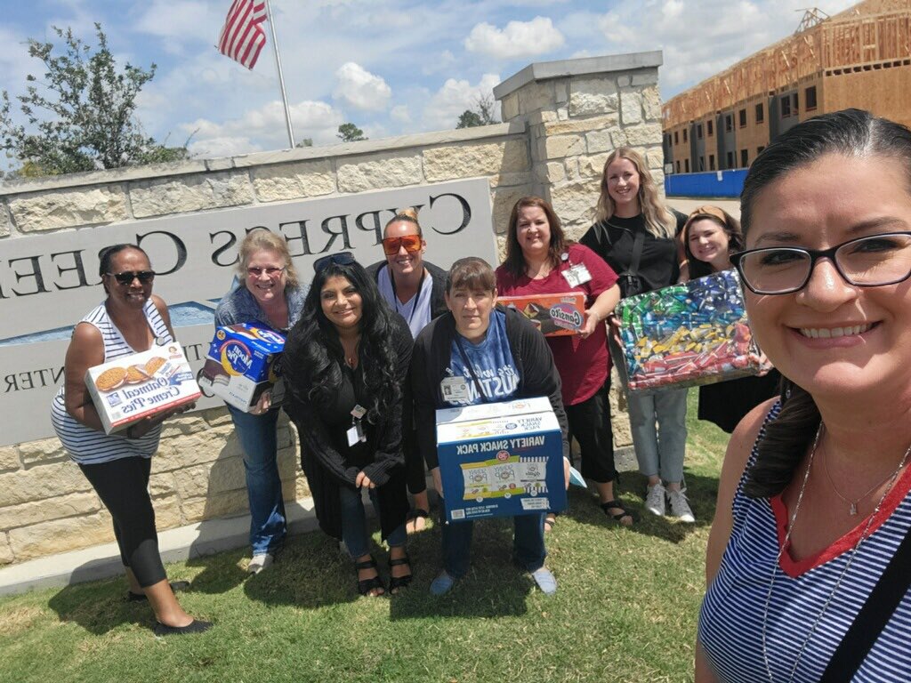 KpNorthcutt's tweet photo. Fun at Millsap, supporting our community @cyfairMillsap #MustangsLEAD #MillsapServes #CFISDSpirit https://t.co/ALQvw01Bmc