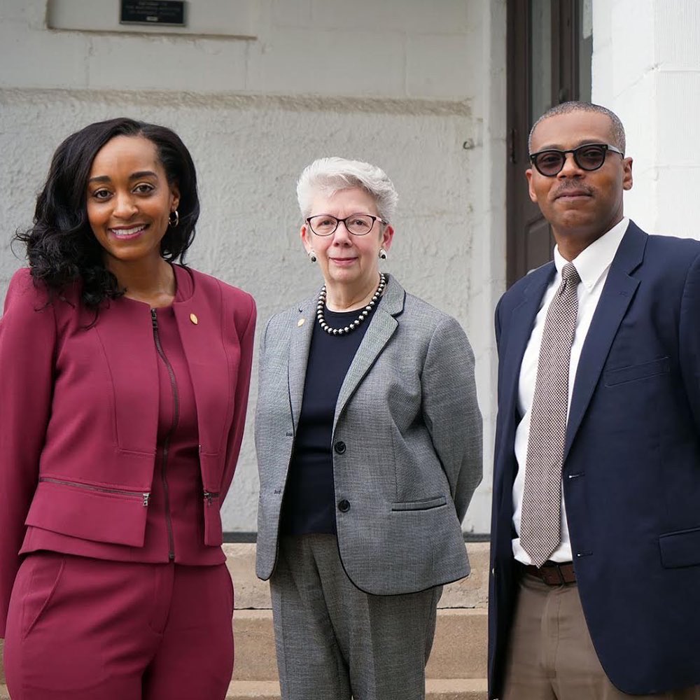 HustonTillotson's tweet image. Campus Community and Supporters, thank you for warmly welcoming to HT our Seventh President and CEO, Dr. Melva K. Williams during this morning’s historic press conference!#WeArefRAMily #HTisIDEAL #OurPersistenceIsOurSuperpower