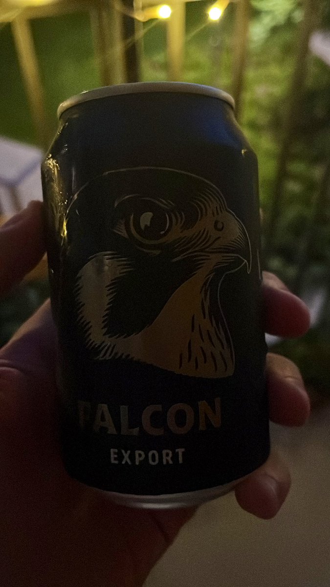 jacnyq's tweet photo. Ladda med Falcon, fira med falcon. Alltid falcon #snabb https://t.co/Iu6uj8oS1R