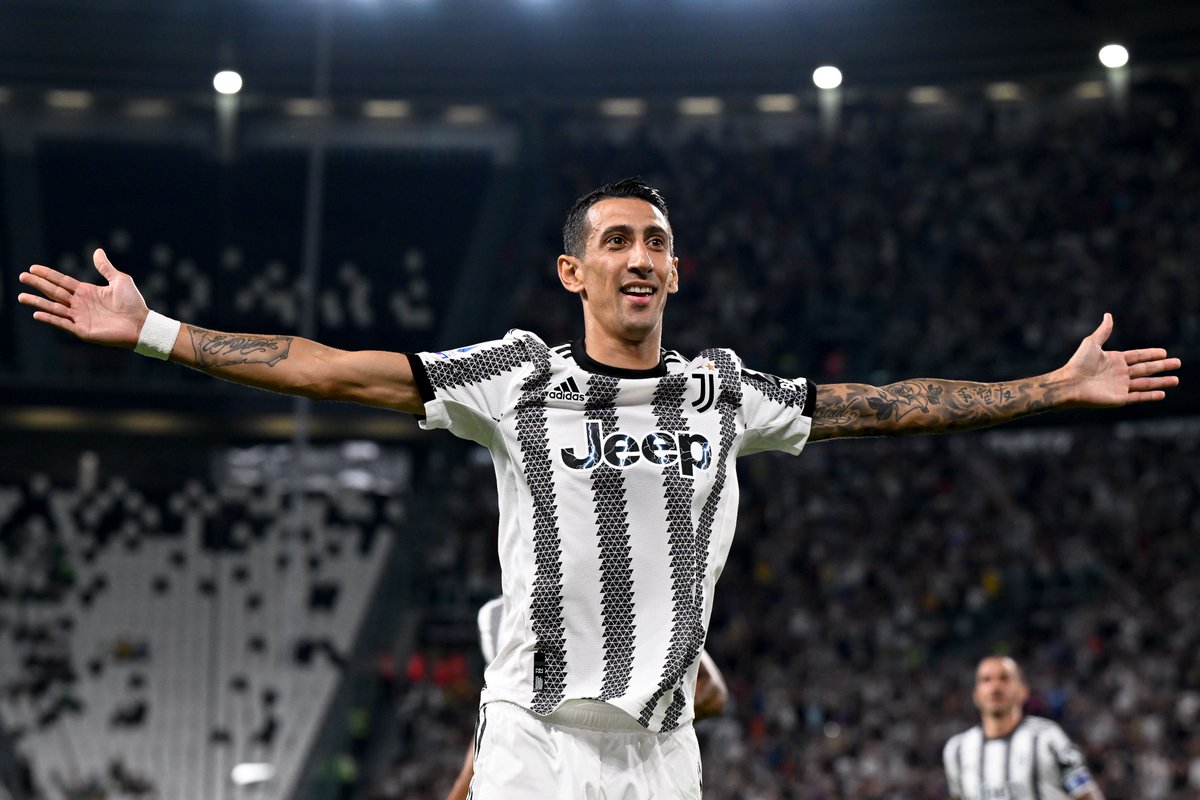 juventusfc's tweet photo. Segnare al debutto✅🫶

#JuveSassuolo [2-0] #ForzaJuve https://t.co/U3vLO5nePE