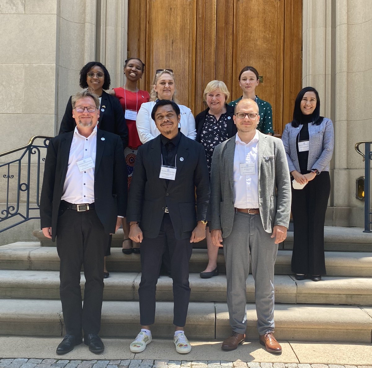 Civitas_LA's tweet photo. Participating with a diverse group of #international #leaders, hear guests @hitzoftheday (#Mannheim) and @QCMayorJoy (#QuezonCity) share how programs like @StateDept's @StateIVLP fosters the ability to exchange ideas and further understanding. Join us for Ep 72. Link in bio. https://t.co/BnhTpr36E4