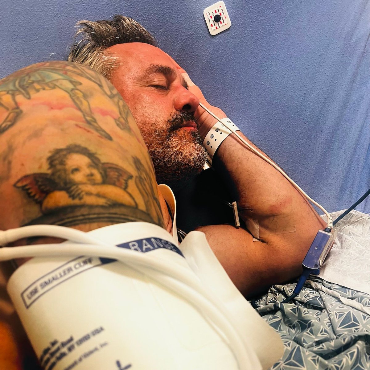 NicholasBrendon's tweet photo. **NICKY UPDATE**
Nicky apologizes that he hasn’t been posting much. He's doing fine but was rushed to the ER 2 weeks ago with tachycardia/arrhythmia. He's getting rest &amp; concentrating on medical appointments. Back soon!
Love T
#Buffy #XanderHarris #Tachycardia #CaudaEquina #BtVS https://t.co/xzJryoLmL6