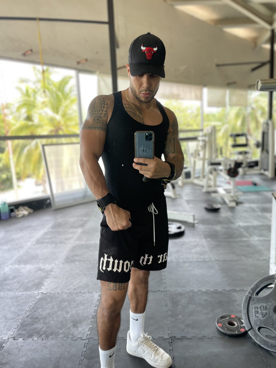 21 cm 🍆70 % off Dale RT!!!! 🎁ONLYFANS
Suscríbete. 70% off   😈💦🍆                         onlyfans.com/renefelixxx onlyfans.com/renefelixxx🔥