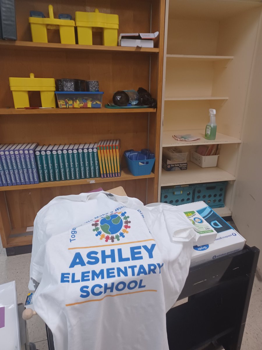 MsHirvela's tweet photo. Excited to be starting out my first year at Ashley! @Ashley_Dolphins https://t.co/ZMbEmf66FL