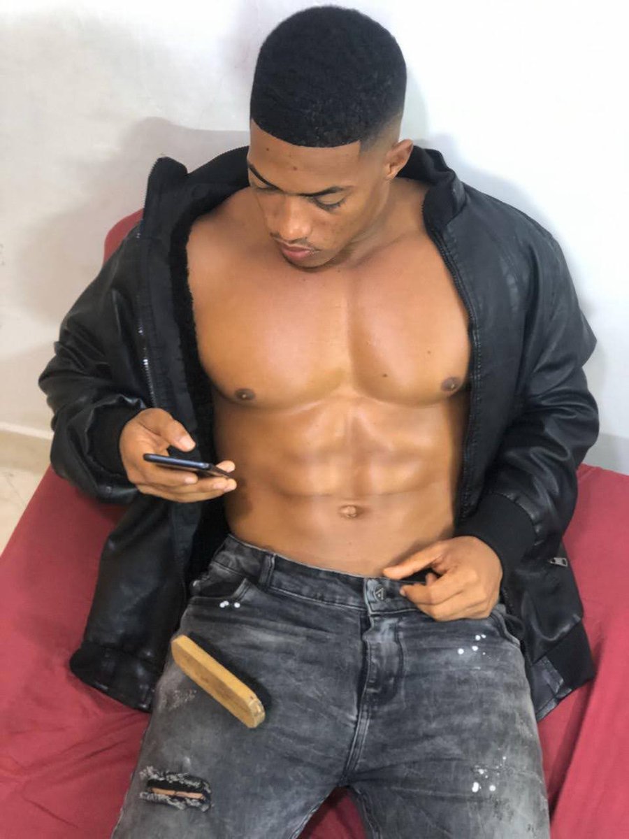 PolBecerra21's tweet photo. 🔥❤️objetivos claros #gymmemes  #gymjunkie #gymlogo #gymdiet #gymlol #fitnesswear  #vidafitnessdc #vidagym #vidafitness💪 #vidafitnesssemestresse  #vidafitness #fitnessgoals #rioslindos #gymfitnessidol #viralfitness #viralgym #ViralVideos https://t.co/RoCaDQI3ov
