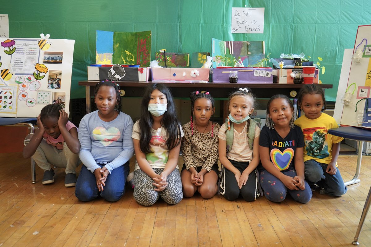 BostonSchools's tweet photo. The STEAM Academy for Change helps young innovators who want to help create change within their communities. Last week the students held their summer invention convention at the @MLKK8School. Their inventions help solve issues facing their communities using STEAM. #BPSSummer https://t.co/lokpylr9BW