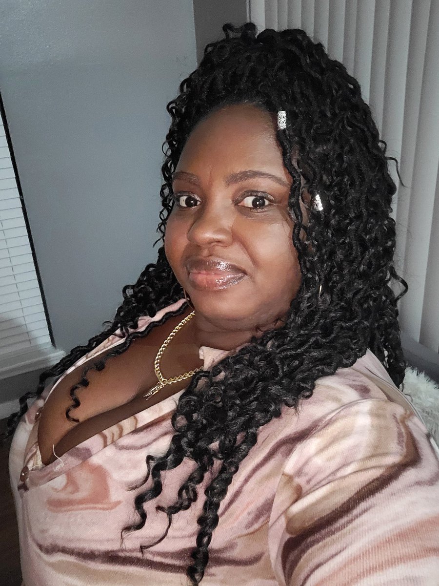 smith_kimisha's tweet photo. Recent Birthday pic... https://t.co/VuXIHgo5cd