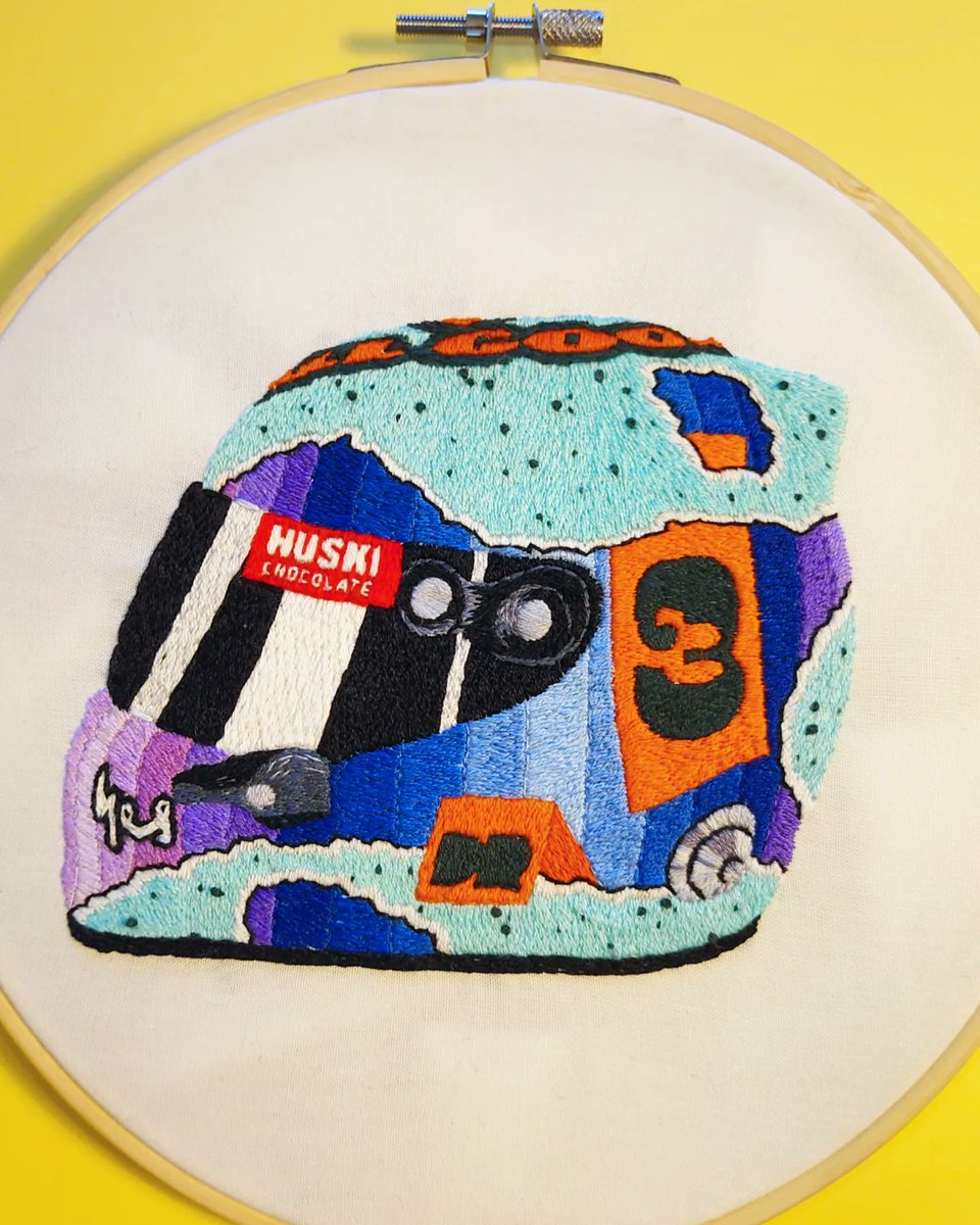 It's finished! Completely hand embroidered Daniel Ricciardo 2021 helmet 🍯🦡 #mclarencreators