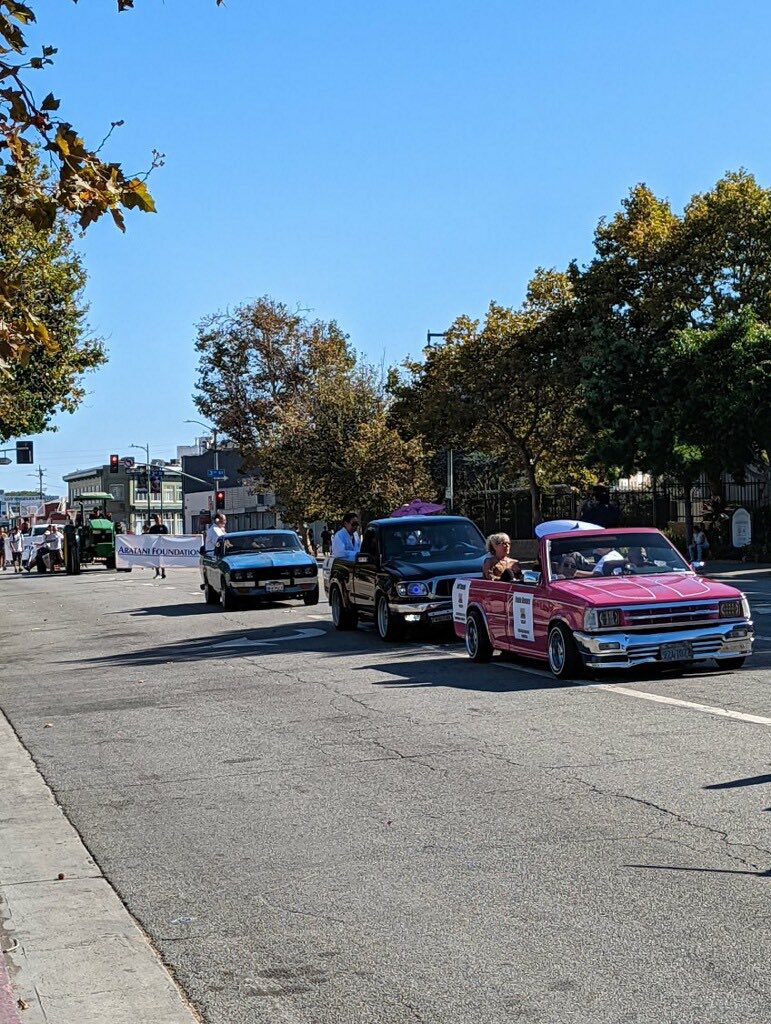 NikkeiKarate's tweet photo. It was great to see everyone at the 2022 Nisei Week Japanese Festival Parade - at Little Tokyo, Los Angeles! ~ Photos courtesy of Kevin and Sean!

#nikkeikarate #nikkeigames #nikkeikarate2022 #nikkeigames2022 #niseiweek #niseiweek2022 #niseiweekparade #niseiweekparade2022 #karate https://t.co/CvK5saIUbQ