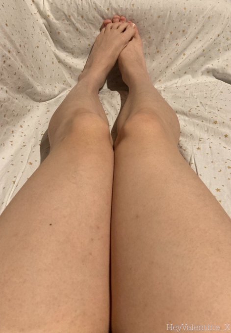 Smooth legs #femboy #femboyfeet https://t.co/C7IwpzRYaE<a href="/tag/femboy"class="tags">#femboy</a><a href="/tag/femboyfeet"class="tags">#femboyfeet</a>