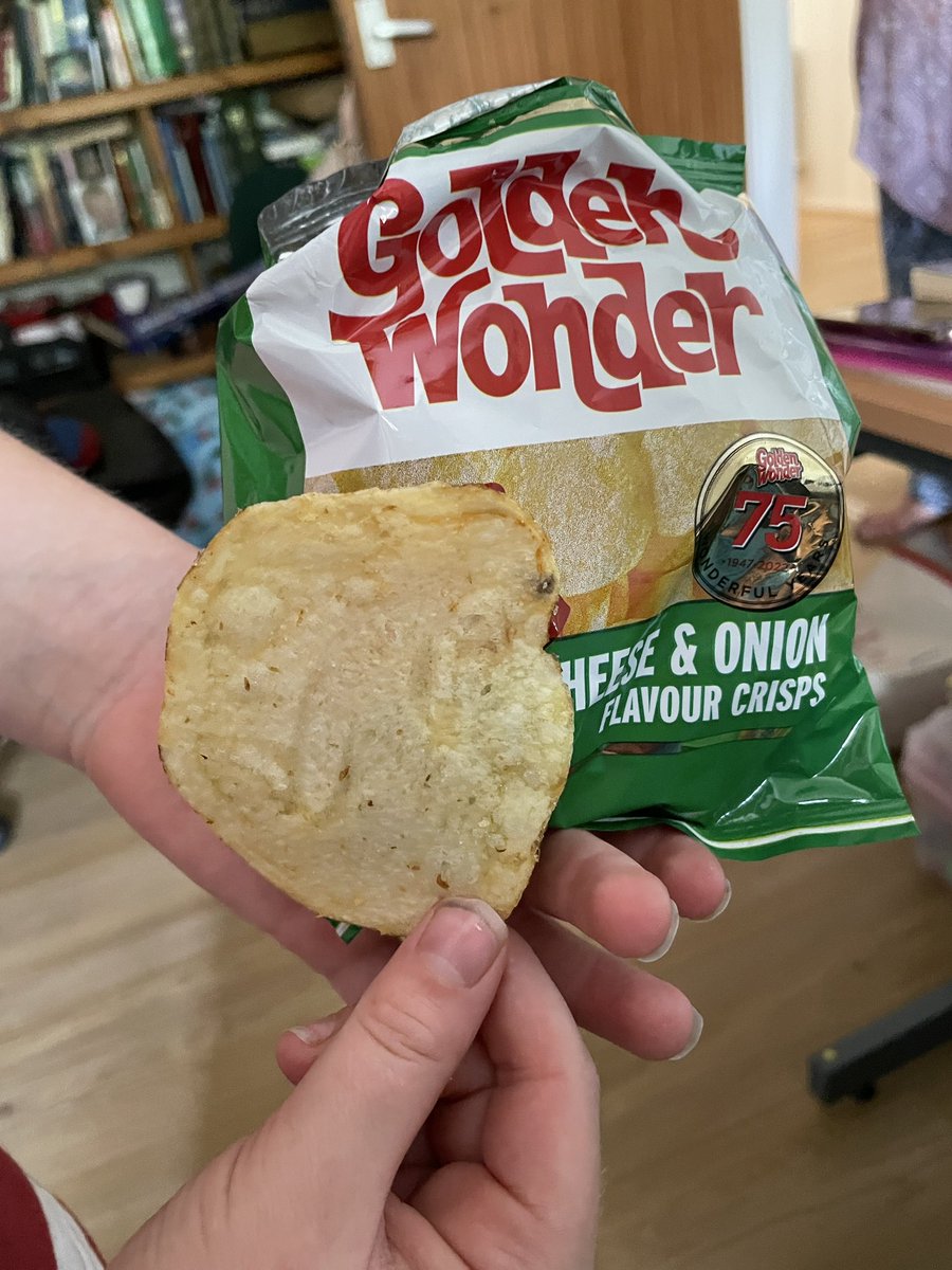 Dear <a href="/GoldenWonderUK/">Golden Wonder</a> my 10 year old son was so excited to find this giant crisp in his packet of crisps. I think you have made his summer ❤️