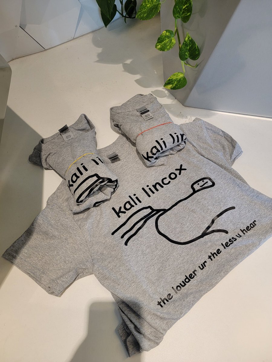 dillon_kirsch's tweet photo. #DEFCON 3 Kali lincox tshirts by the entrance to Caesars forum (2xl and 1 medium) https://t.co/Yu8U6hxQBY