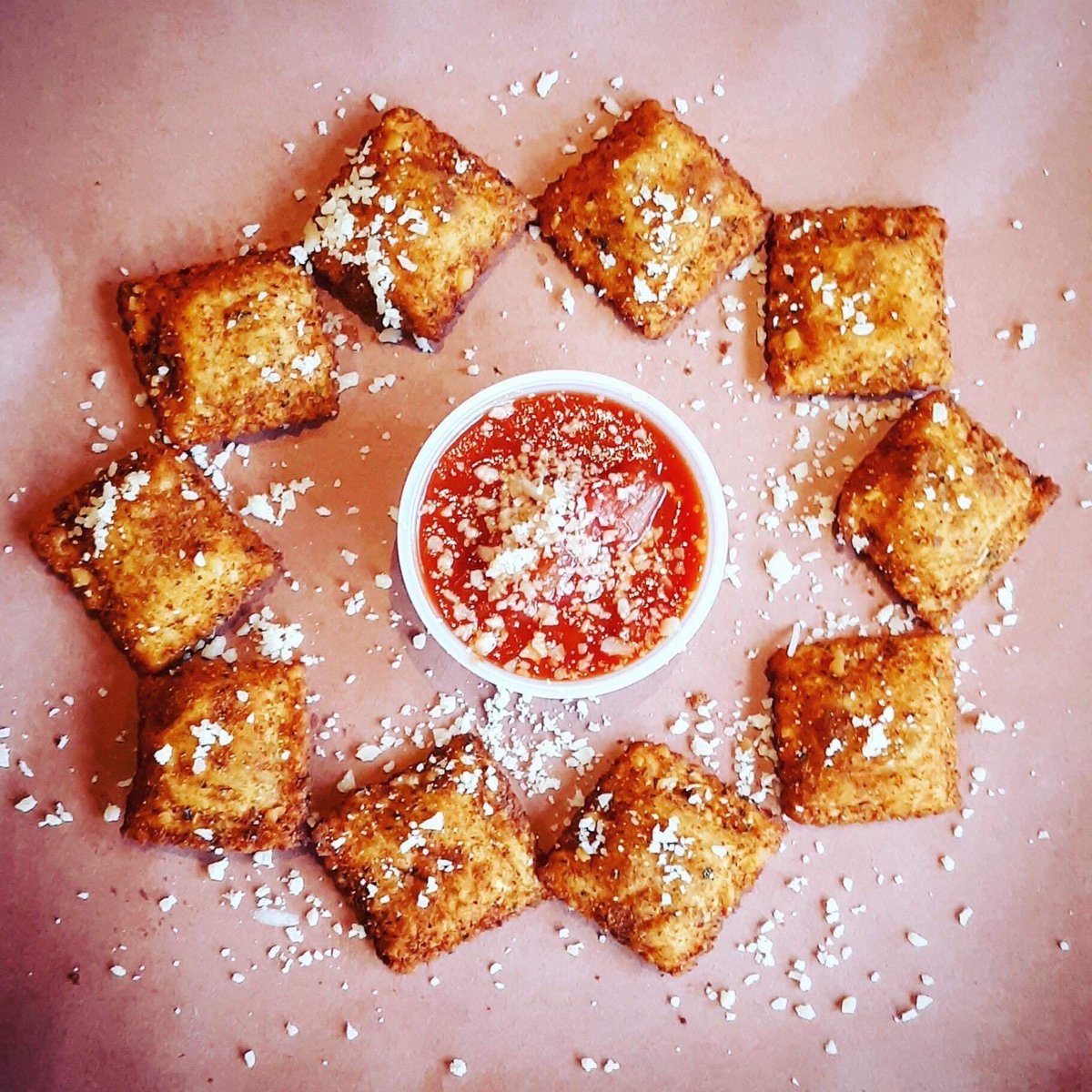 SugarfireWingH's tweet photo. If you had Brisket T-Ravs as your appetizer tonight, what would the main course be? #AvailableEveryDay https://t.co/eZt5Xt5Eft