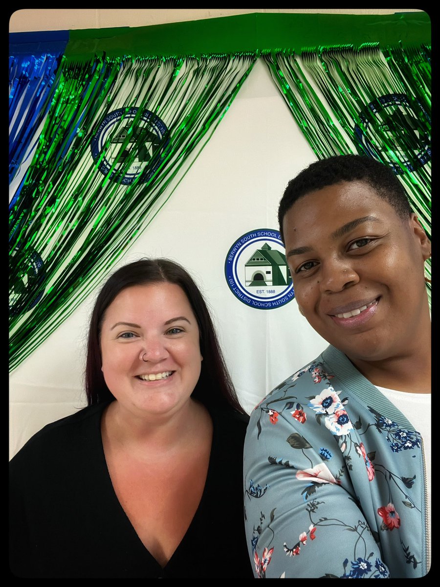 crystalcekal's tweet photo. Amazing start to the first day of new teacher week! I enjoy listening to @maryhavis share stories, @samshuman24 fun interactive icebreakers &amp; getting to know new staff members. #newteacherweek #bsd100 #bsd100inspires https://t.co/La5eNbf4cZ