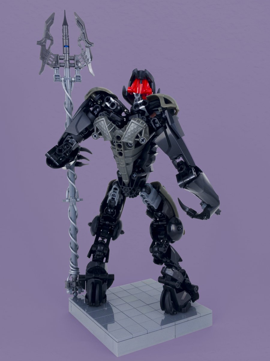 ballomnomnom's tweet photo. Master of Shadows

"I am the shape in the shadows. I am the darkness in the heart of Mata Nui. I live in the dread stories told by the Turaga around the village fires. I am Makuta."

My entry for the 90th anniversary Bionicle contest on LEGO Ideas. 

#LEGO #レゴ #Bionicle https://t.co/iQtU1WWd53