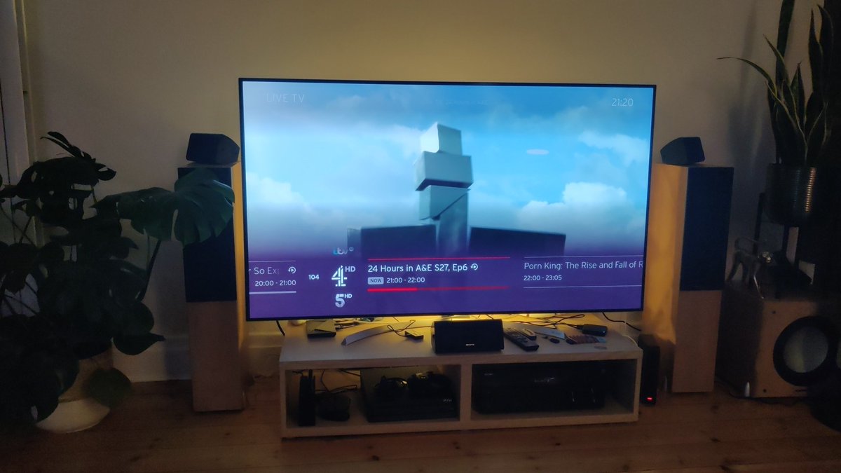 mrsmonkeybird's tweet photo. @virginmedia Yes all others channels fine. And we've rebooted. But still no channel :( https://t.co/q4f2CmeWsc