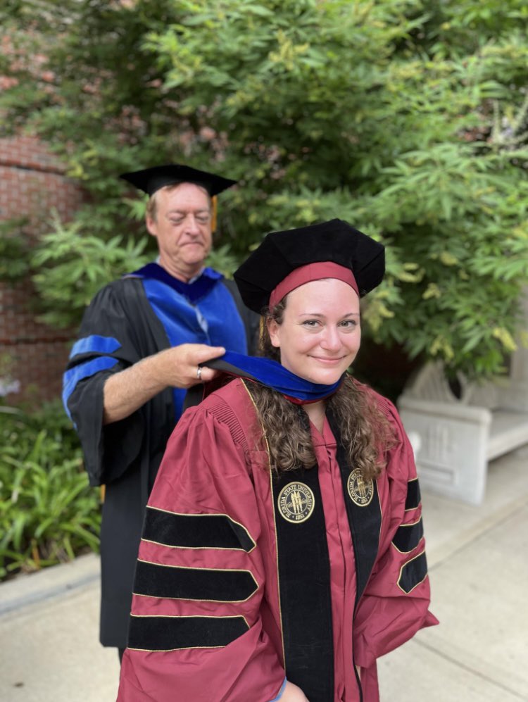 Emily Perkins tweet media