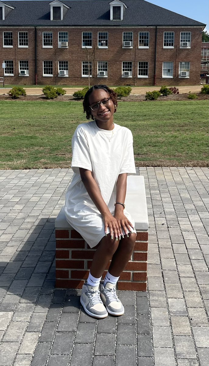 justdatgirll's tweet photo. #gramfam https://t.co/QC85t58DAv