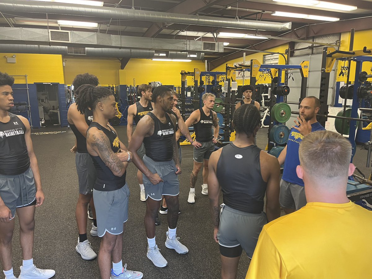 MSUEaglesMBB's tweet photo. Back and workin’💪

#Family https://t.co/iQ4N4fyCQE