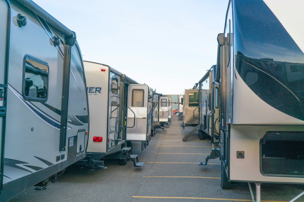 WEnRVcom's tweet photo. Know Your RV's Value: Check The RV Blue Book!💵🚍
-
https://t.co/dXYYIc2FNm
-
-
-
#rv #rvlife #roadtrip #rvbluebook #rvvalue #motorhome #rvcountry #rvliving #camping #outdoors #wenrv #travel #rvlifestyle #luxuryrv #campingmemories #hiking #rvdealership #newrv #roadtrip https://t.co/Kfd8jVtDI9
