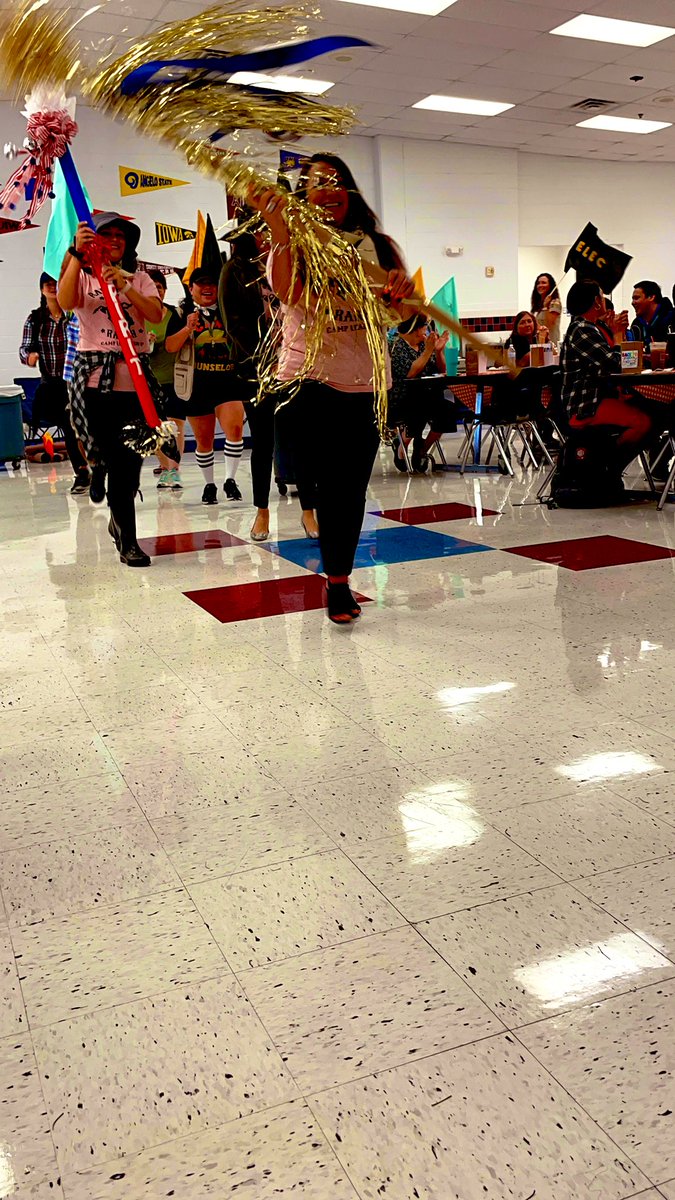 javeleznisd's tweet photo. Professional Development—Rawlinson Middle School— Patriots’ style! #nisdRawlinson #drumcafeusa Unite.Uplift.Inspire https://t.co/l03ttvRnEN