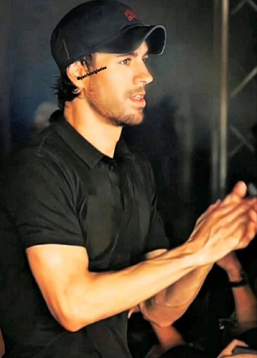 Good night everyone 😊🌃
<a href="/enriqueiglesias/">Enrique Iglesias</a> #enriqueiglesias #oneloveonelove #iloveyou #finalalbum #finalalbum2 #TopLatinArtistOfAllTime