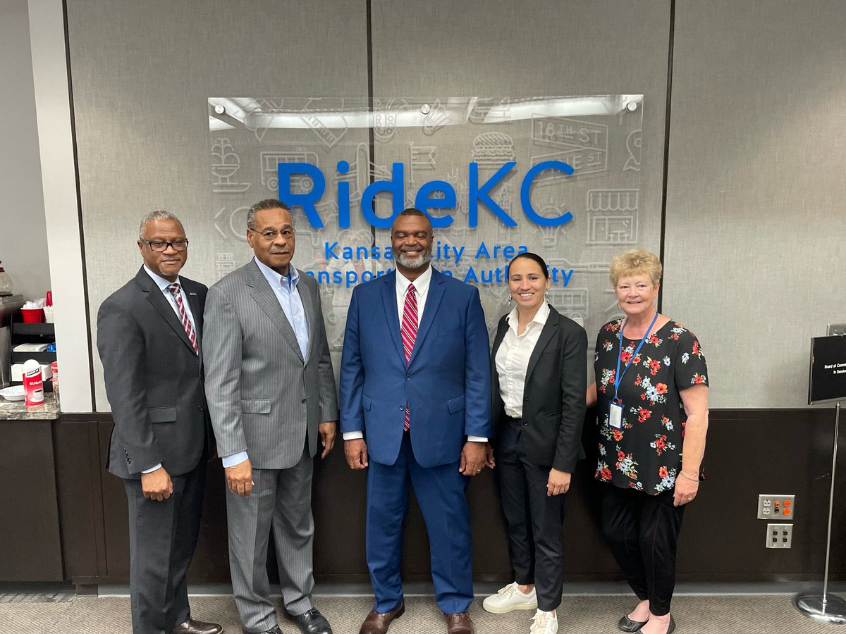 repcleaver's tweet photo. Had a great meeting with @RideKCTransit to discuss the $5.6M RAISE Grant @RepDavids and I helped secure for the Bi-State Sustainable Reinvestment Corridor—a regional project will help expand public transit, reduce emissions, and boost economic development throughout KC. https://t.co/AYLAjdJIRl