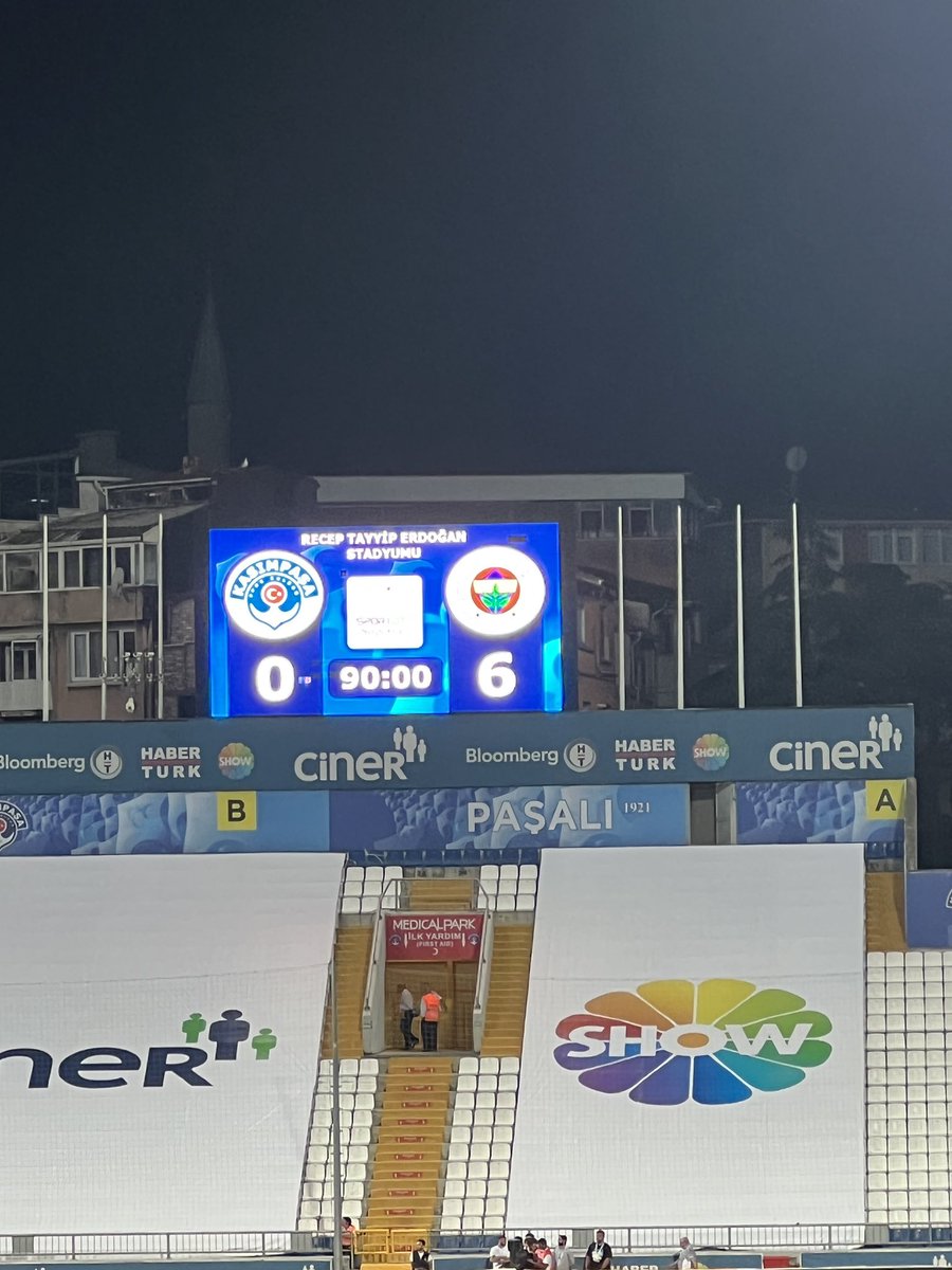 BurakOS17's tweet photo. Das war eines der heftigsten Erlebnisse überhaupt🟡🔵 https://t.co/3ZJHaZWd1w