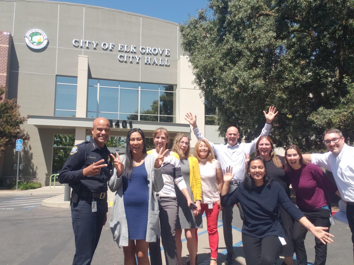 CityofElkGrove's tweet photo. A quick break for a #CityHallSelfie #InElkGrove. @ELGL50 https://t.co/fUKNrQ98Tj